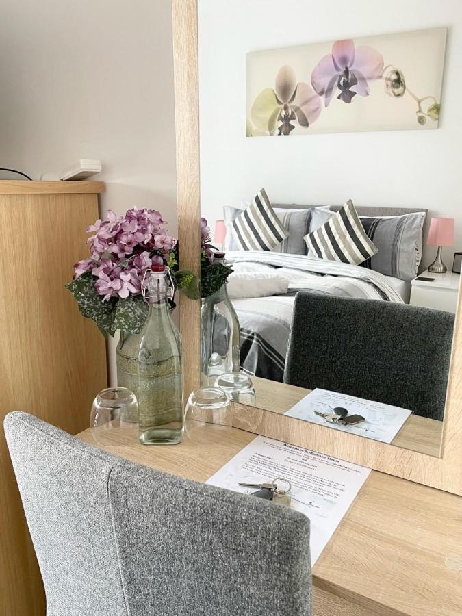Manchester Escape - Private Room & Bathroom Near Etihad And Coop Arena - Free Secure Parking ภายนอก รูปภาพ